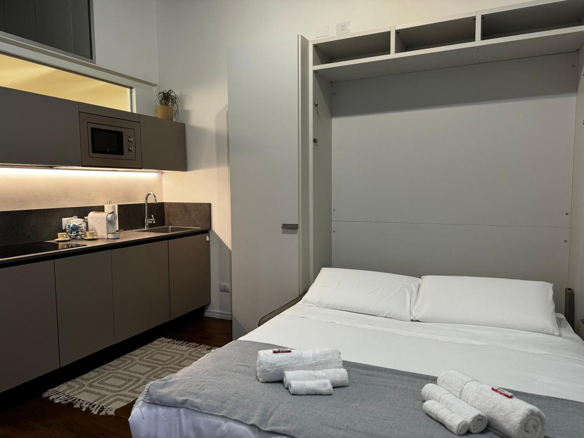 Regina Milano In Corso Lodi - Sky Tv, Wifi E Breakfast Box Lägenhet Exteriör bild